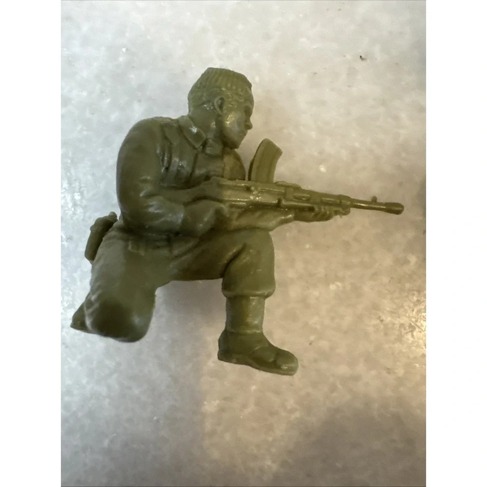 Vintage Green 54mm Toy‎ Soldiers Set Of 11